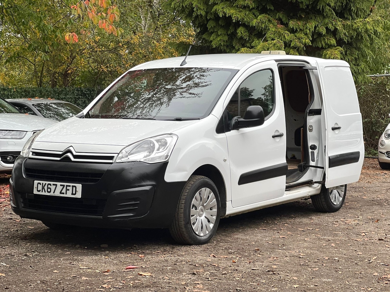 Used Citroen Berlingo 2017 for sale - 76302194: Photo 5