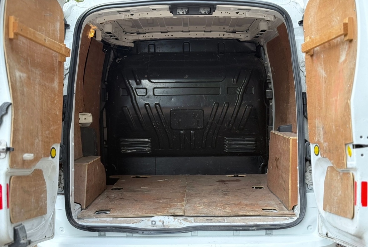 Used Ford Transit Connect 2020 for sale - 76536675: Photo 12