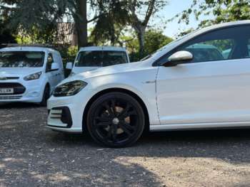 Used Volkswagen Golf 2017 for sale - 75156813: Photo