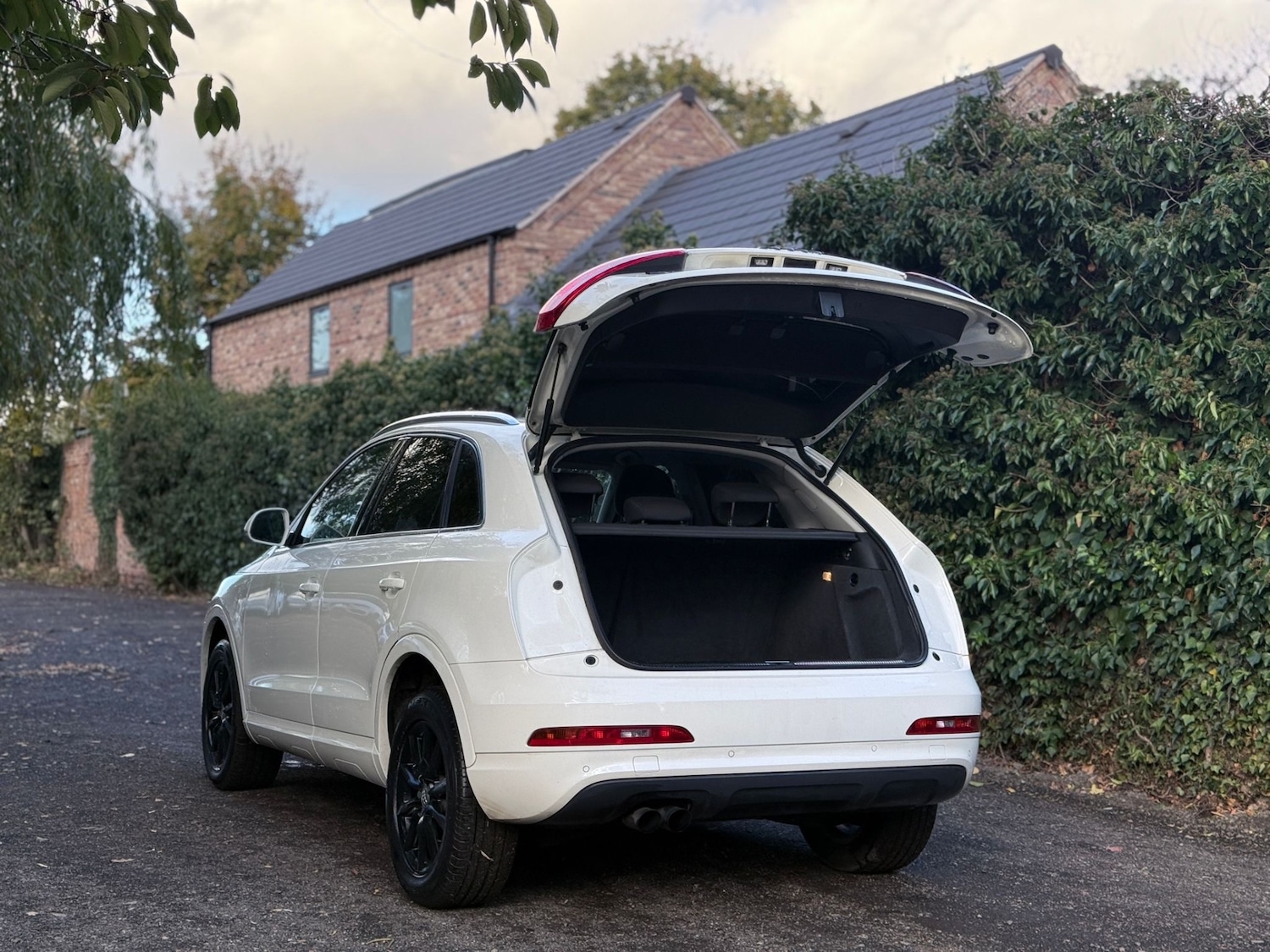 Used Audi Q3 2013 for sale - 76384970: Photo 10