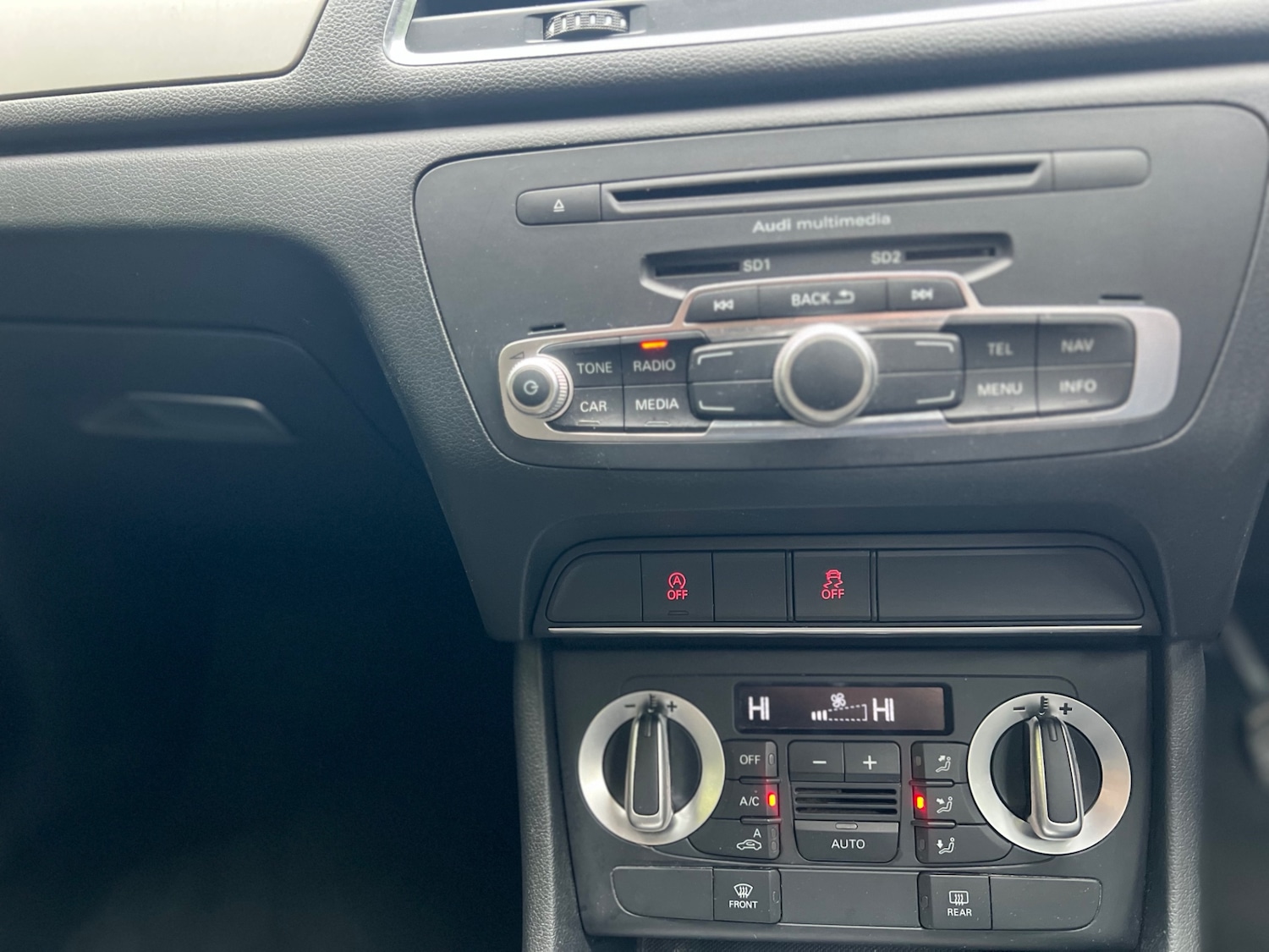 Used Audi Q3 2013 for sale - 76384970: Photo 13