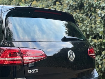 Used Volkswagen Golf 2015 for sale - 76444348: Photo