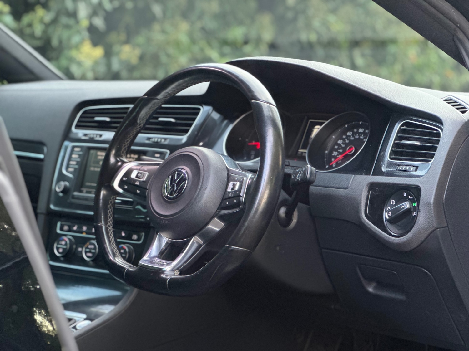 Used Volkswagen Golf 2015 for sale - 76444348: Photo 9