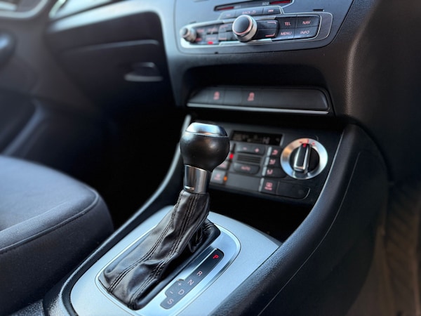 Used Audi Q3 2014 for sale - 76114119: Photo 9