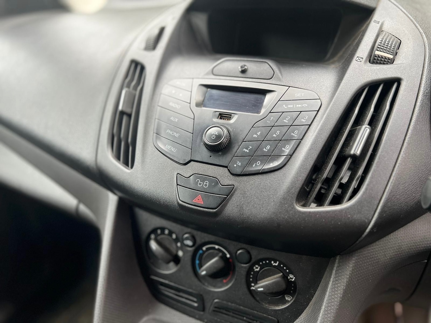 Used Ford Transit Connect 2015 for sale - 76888035: Photo 15