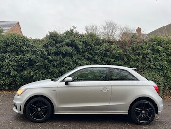 Used Audi A1 2013 for sale - 76935237: Photo