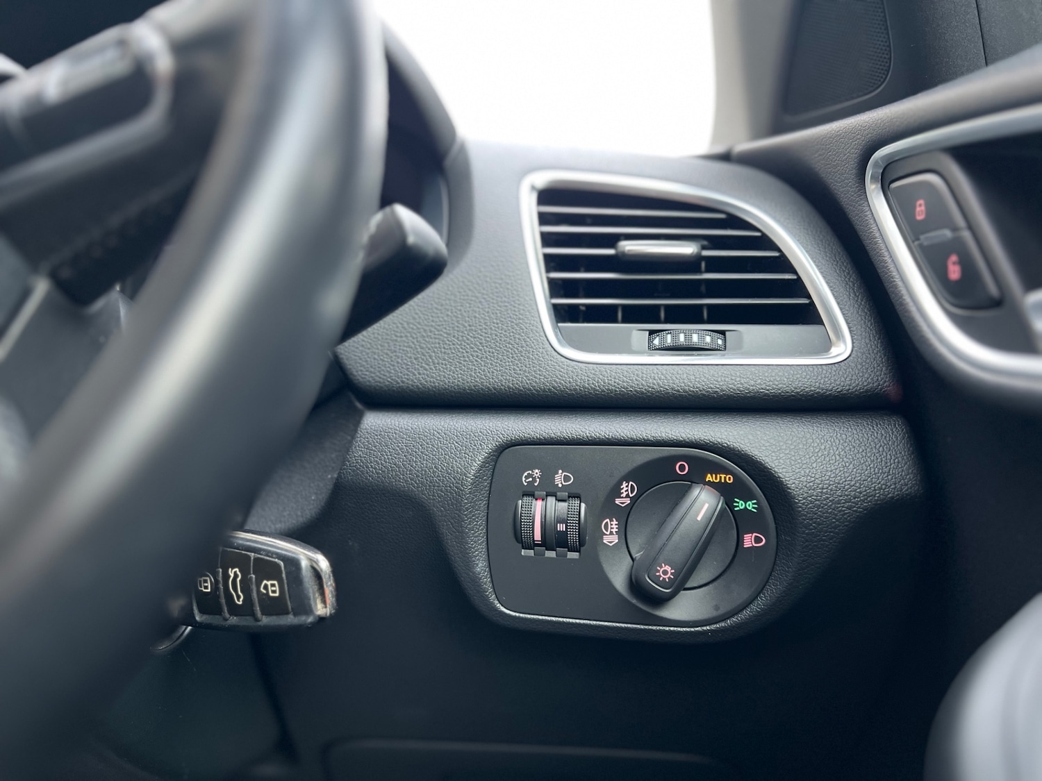 Used Audi Q3 2012 for sale - 77101282: Photo 12