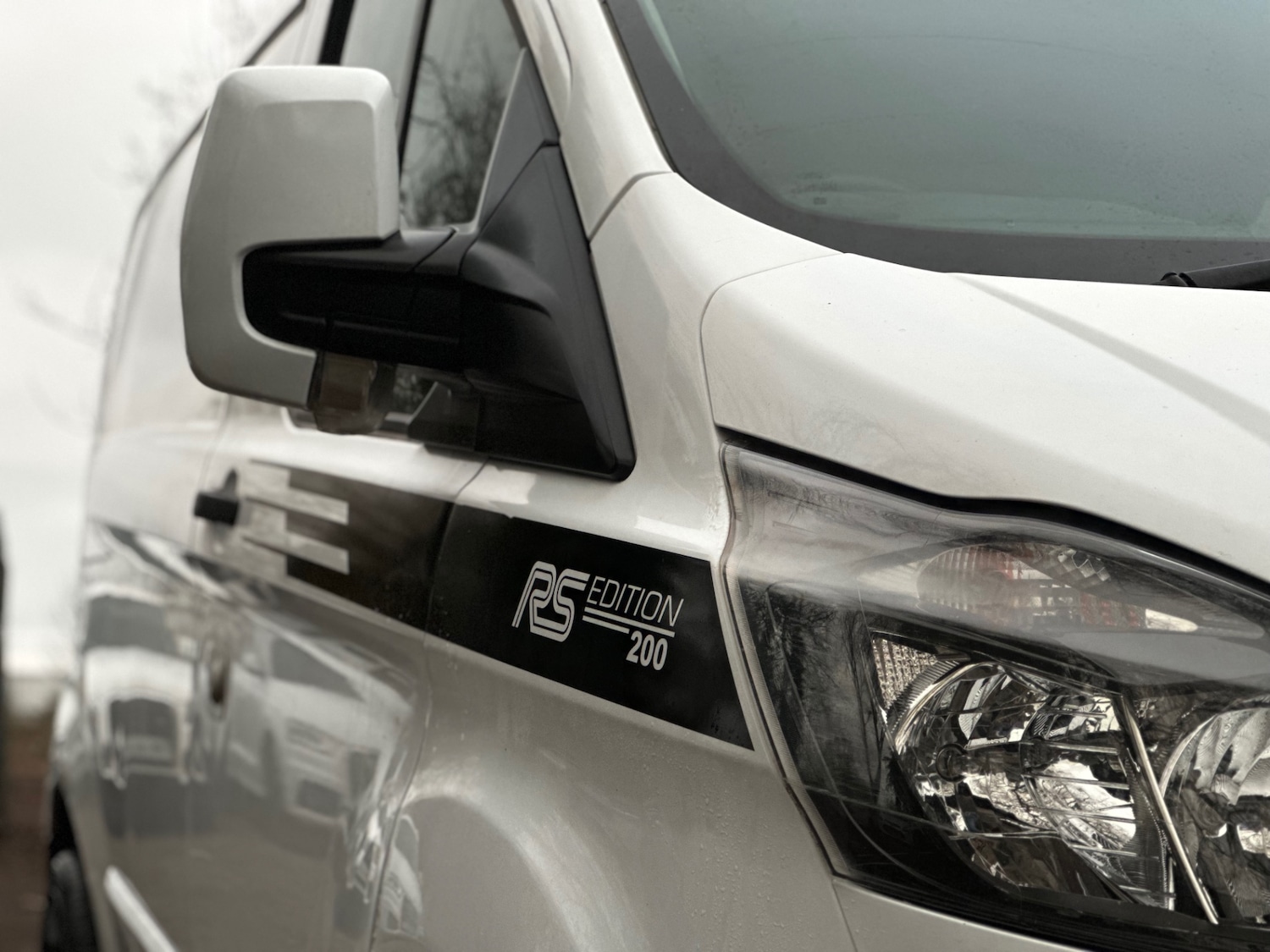 Used Ford Transit Custom 2017 for sale - 77084238: Photo 2