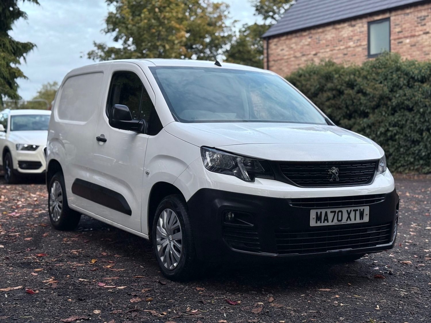 Used Peugeot Partner 2020 for sale - 76347130: Photo 1