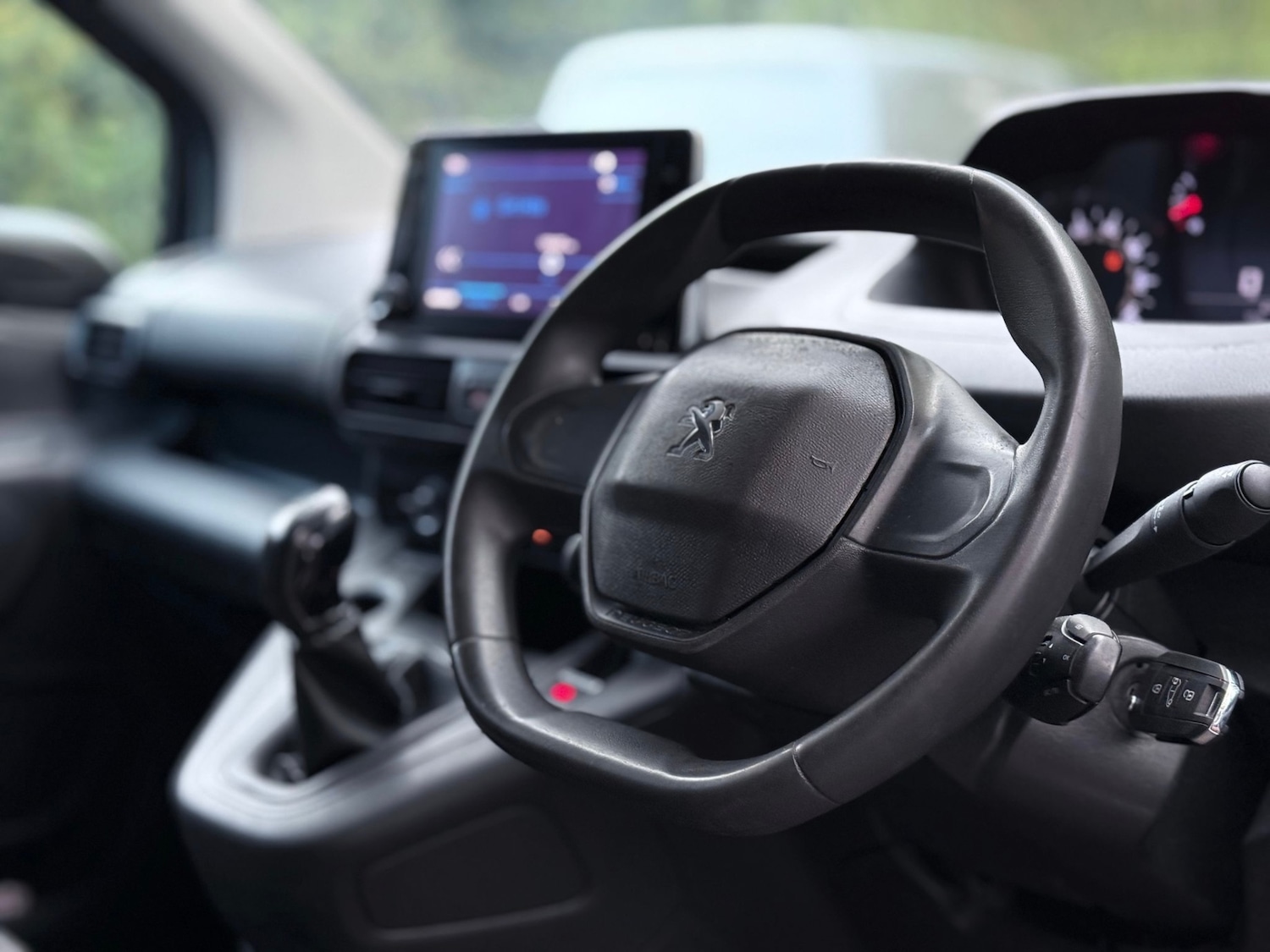 Used Peugeot Partner 2020 for sale - 76347130: Photo 11