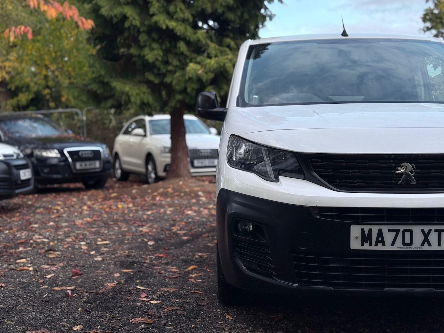 Used Peugeot Partner 2020 for sale - 76347130: Photo 2