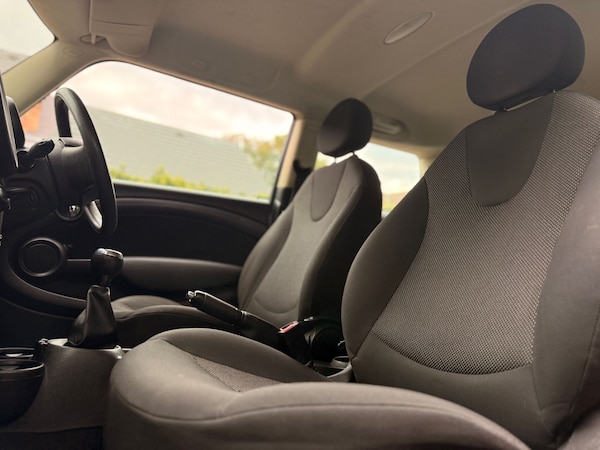 Used MINI Hatch 2011 for sale - 76082940: Photo 11