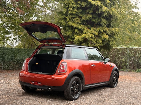 Used MINI Hatch 2011 for sale - 76082940: Photo 8