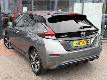 Used Nissan Leaf 2021 for sale - 76214024: Photo