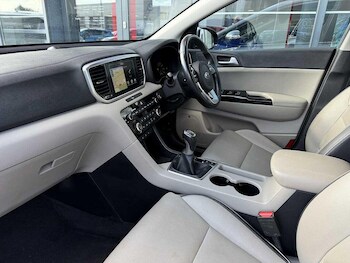 Used Kia Sportage 2019 for sale - 75839194: Photo
