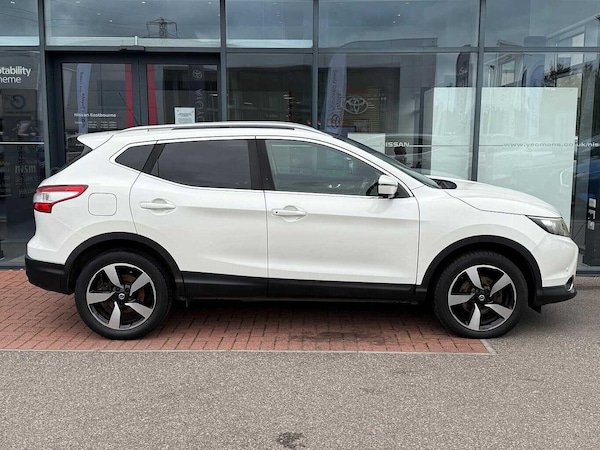 Used Nissan Qashqai 2015 for sale - 76215355: Photo 12