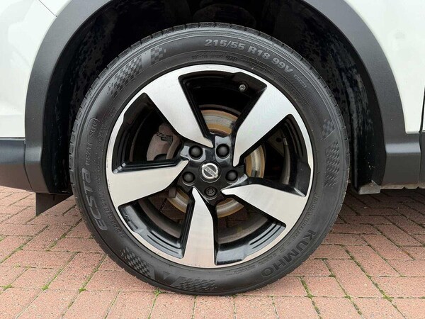 Used Nissan Qashqai 2015 for sale - 76215355: Photo 19