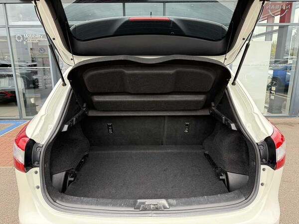 Used Nissan Qashqai 2015 for sale - 76215355: Photo 27
