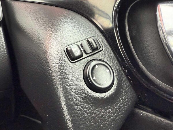 Used Nissan Qashqai 2015 for sale - 76215355: Photo 33