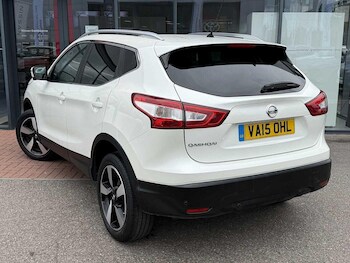 Used Nissan Qashqai 2015 for sale - 76215355: Photo
