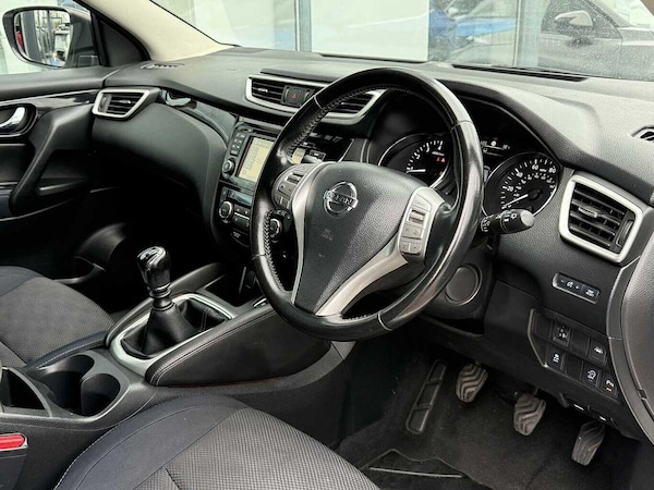 Used Nissan Qashqai 2015 for sale - 76215355: Photo 6
