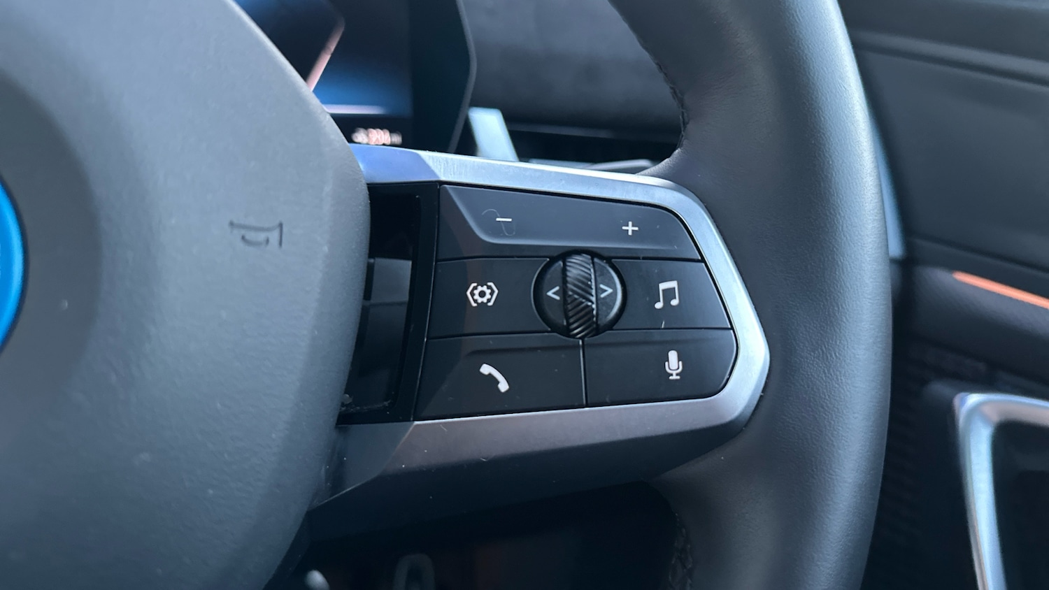 Used BMW iX2 2025 for sale - 76818721: Photo 18