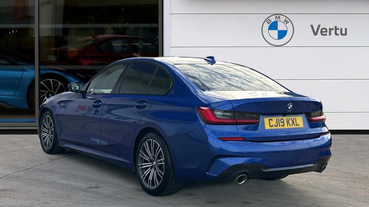Used BMW 3 Series 2019 for sale - 76968348: Photo 2