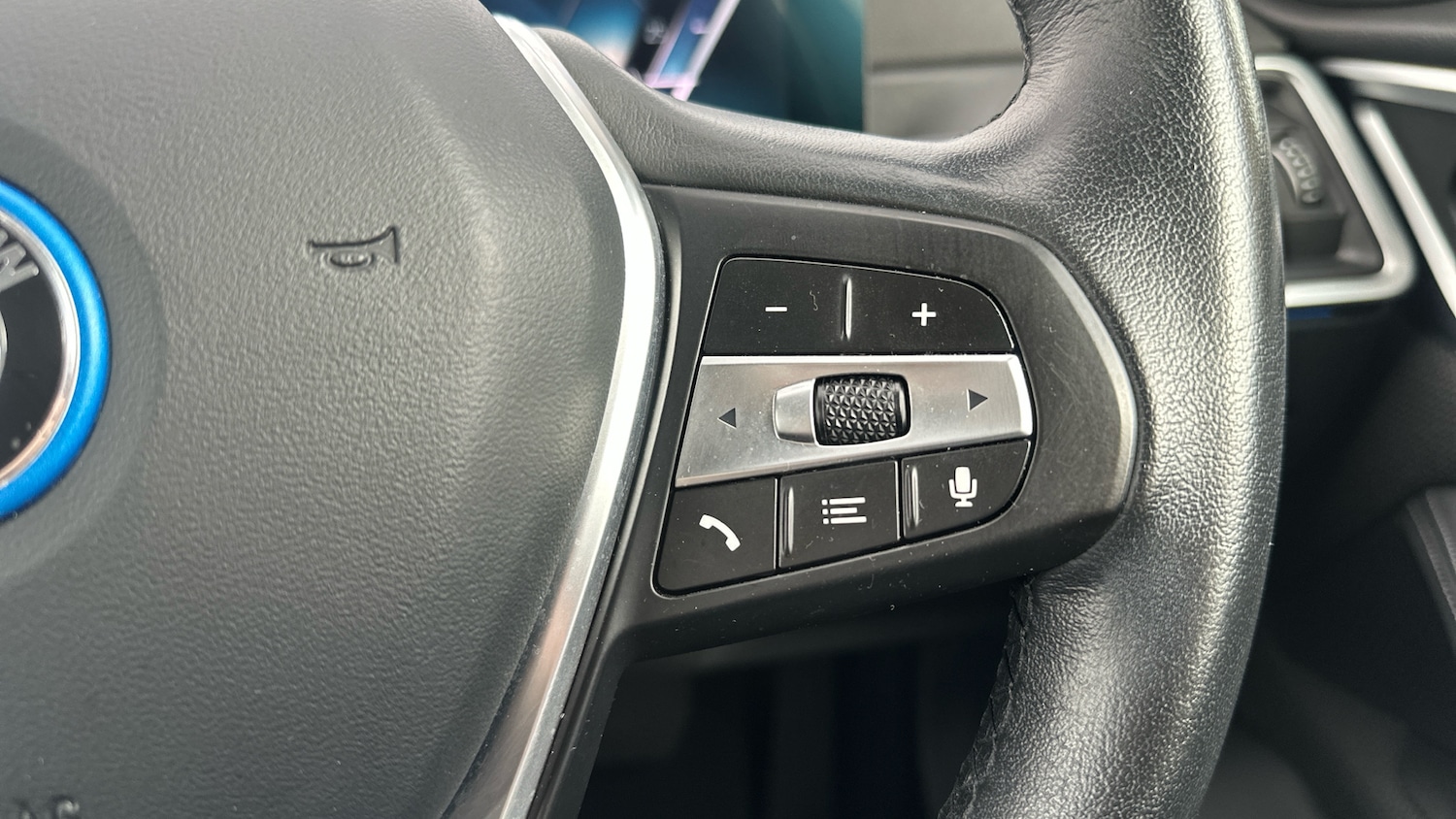 Used BMW i4 2024 for sale - 77830382: Photo 18