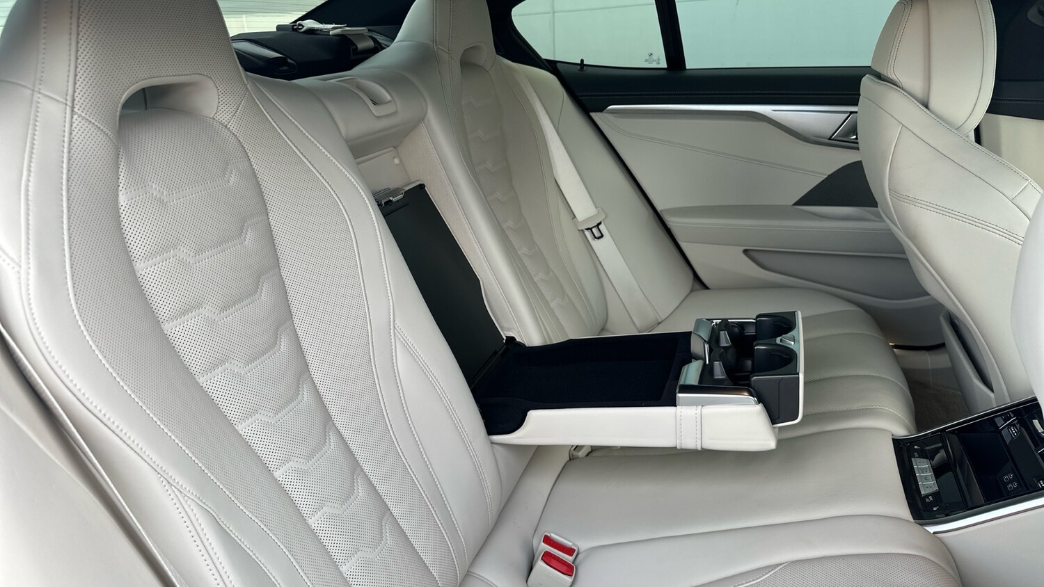 Used BMW 8 Series 2024 for sale - 76231626: Photo 28