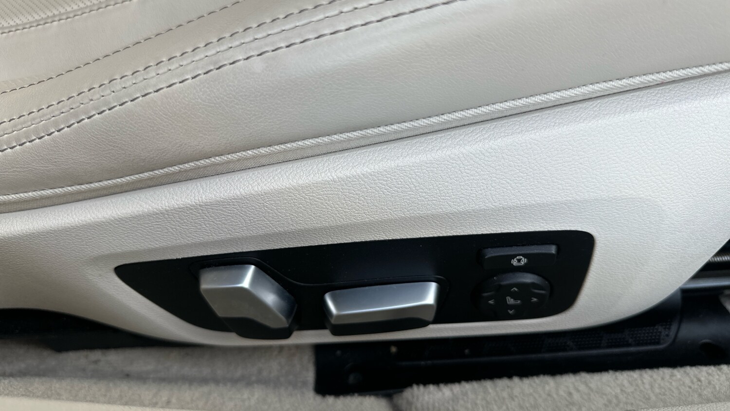 Used BMW 8 Series 2024 for sale - 76231626: Photo 33