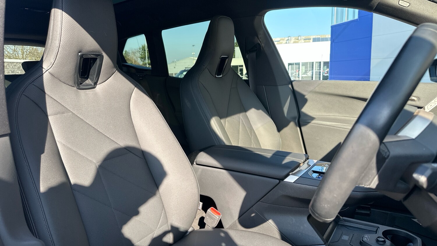 Used BMW iX 2023 for sale - 77963106: Photo 11