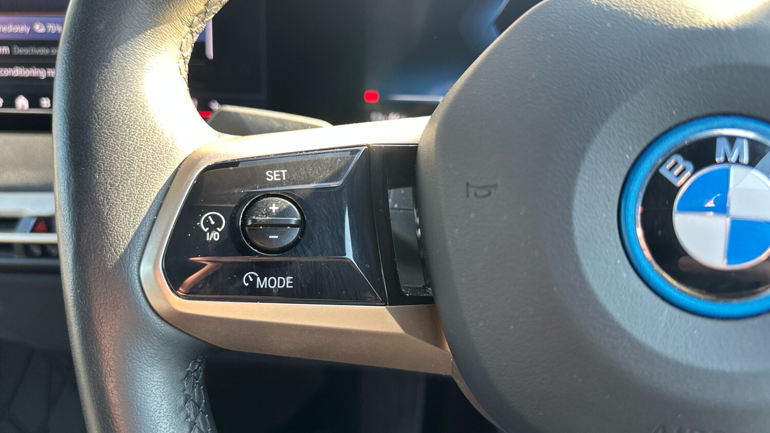 Used BMW iX 2023 for sale - 77963106: Photo 17