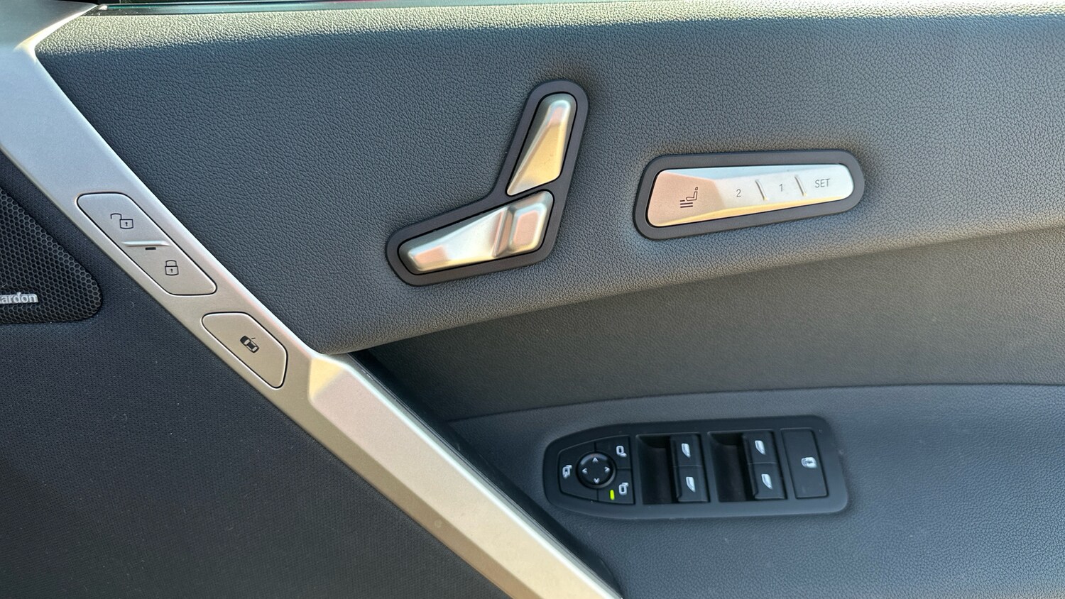 Used BMW iX 2023 for sale - 77963106: Photo 32