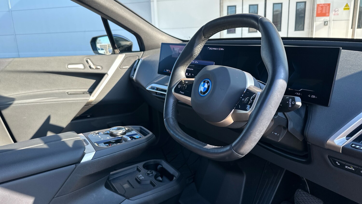 Used BMW iX 2023 for sale - 77963106: Photo 6