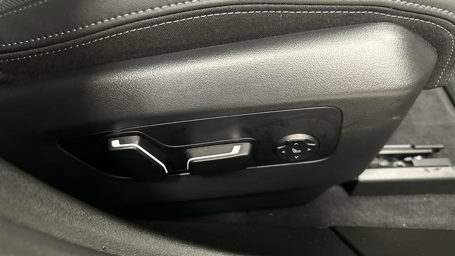 Used BMW i5 2025 for sale - 77055559: Photo 34