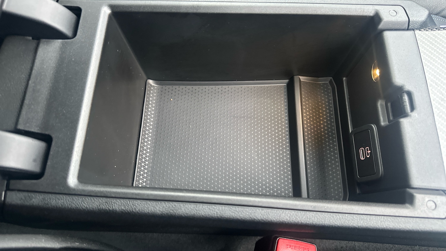 Used BMW i4 2023 for sale - 77459632: Photo 38