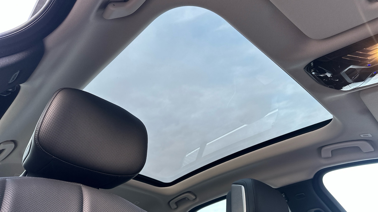 Used BMW 7 Series 2025 for sale - 77124001: Photo 27