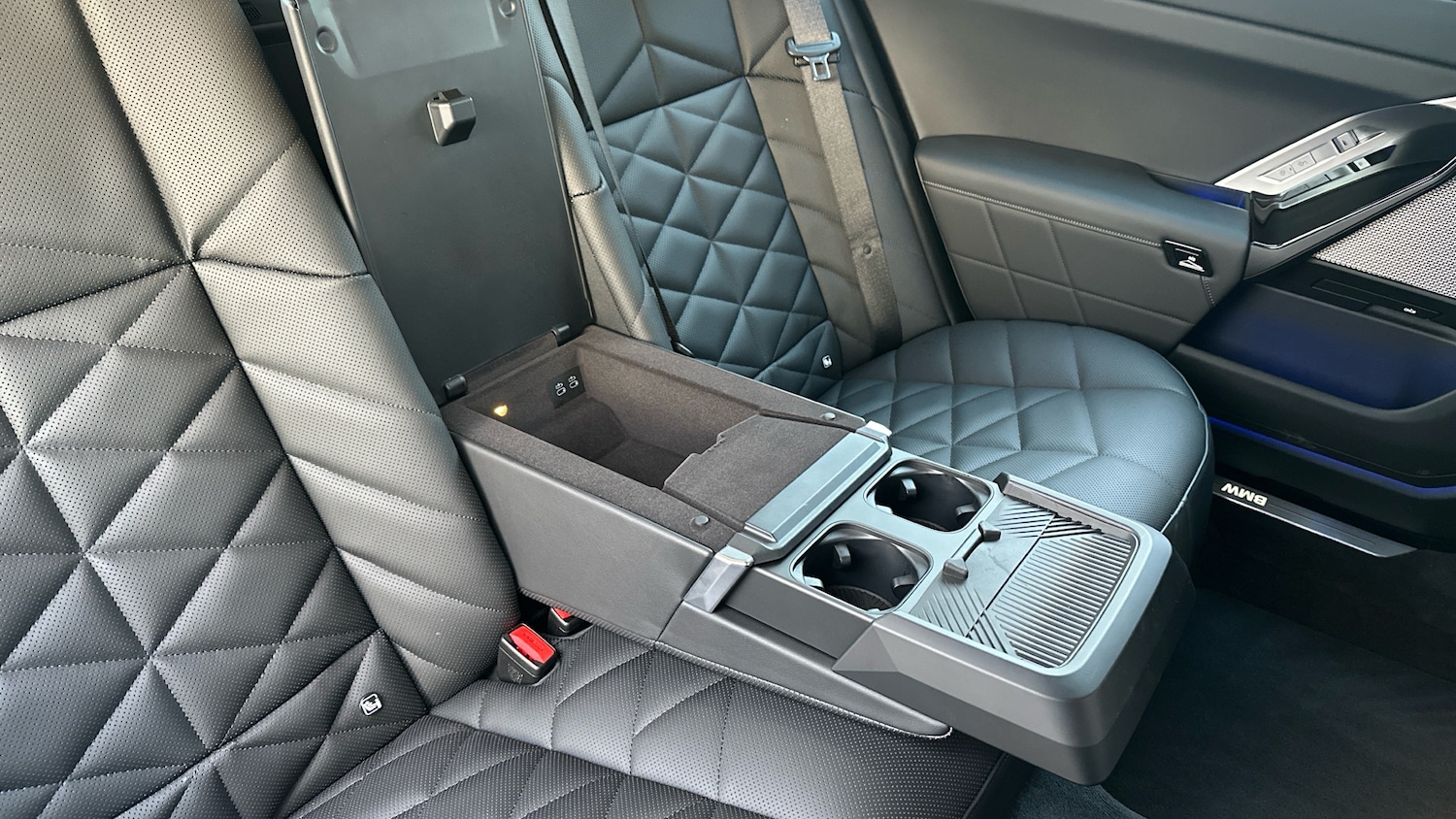 Used BMW 7 Series 2025 for sale - 77124001: Photo 31