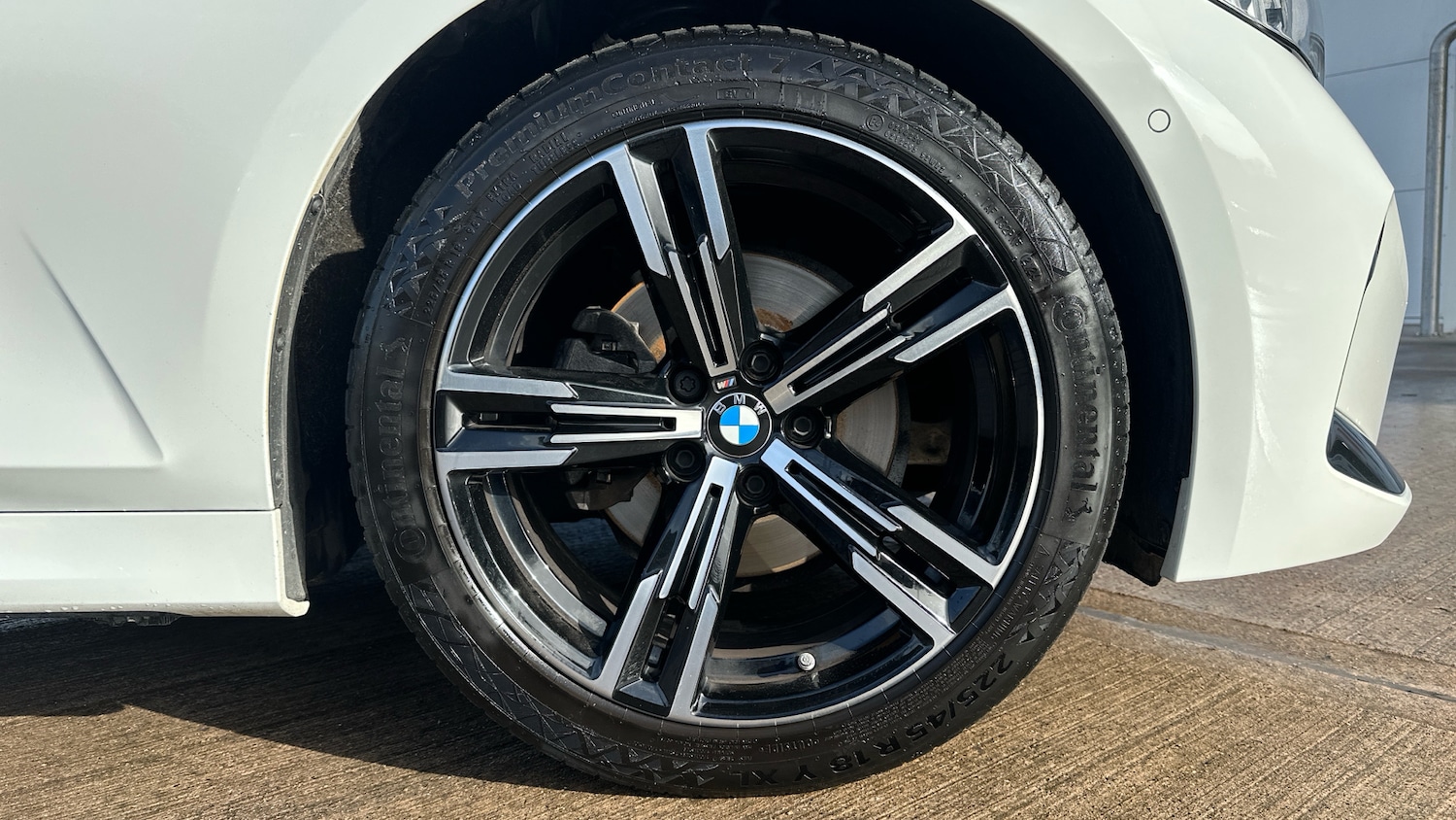 Used BMW 3 Series 2024 for sale - 77628790: Photo 14