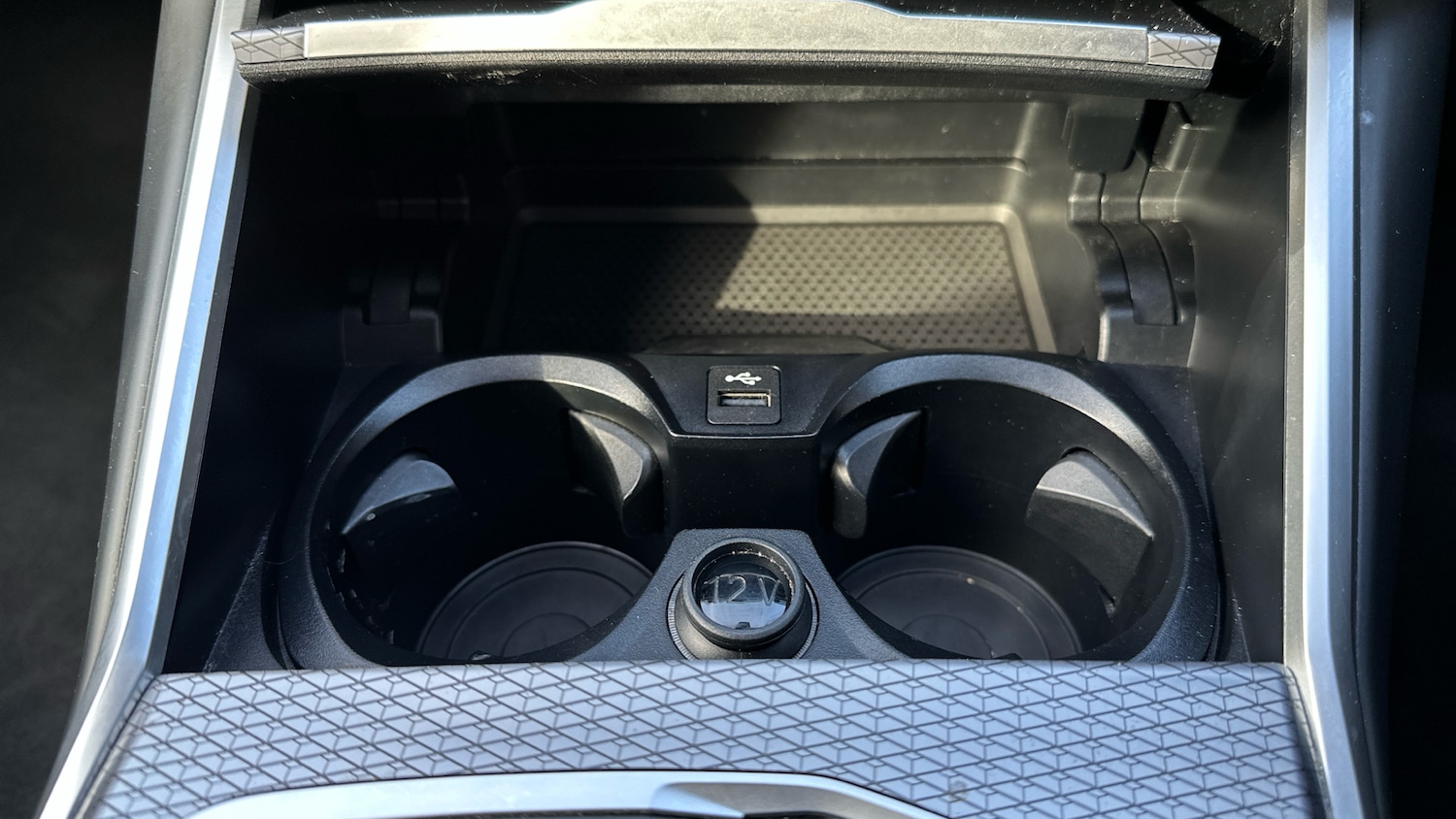 Used BMW 3 Series 2024 for sale - 77628790: Photo 50