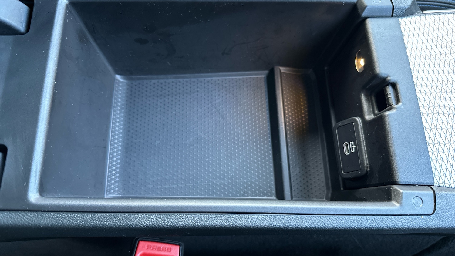 Used BMW 3 Series 2024 for sale - 77628790: Photo 51