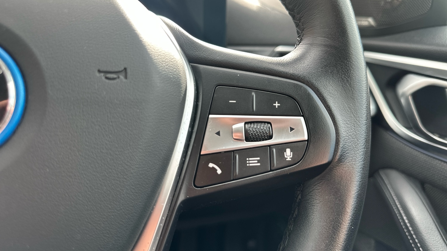 Used BMW i4 2024 for sale - 76272373: Photo 18