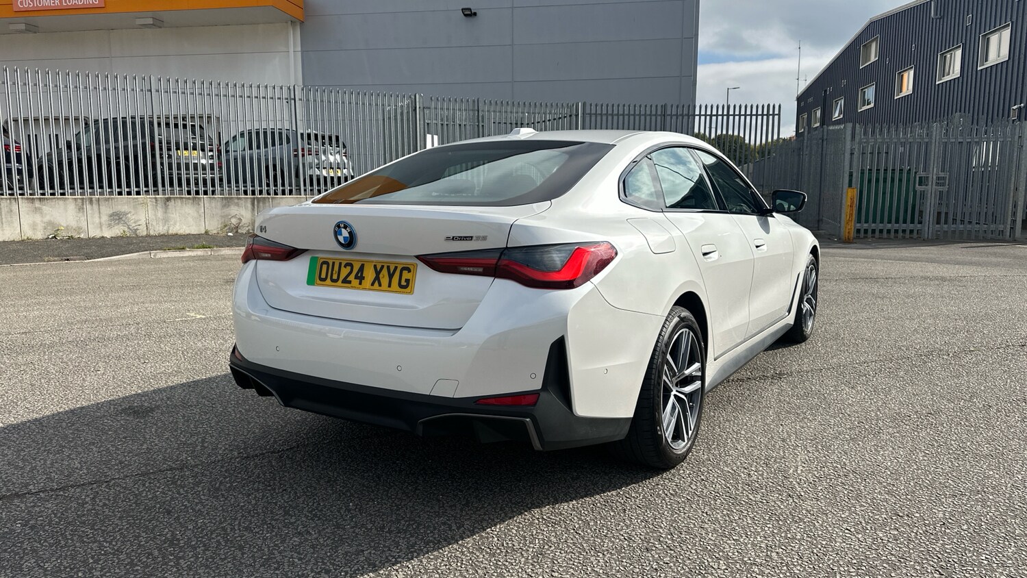 Used BMW i4 2024 for sale - 76272373: Photo 24