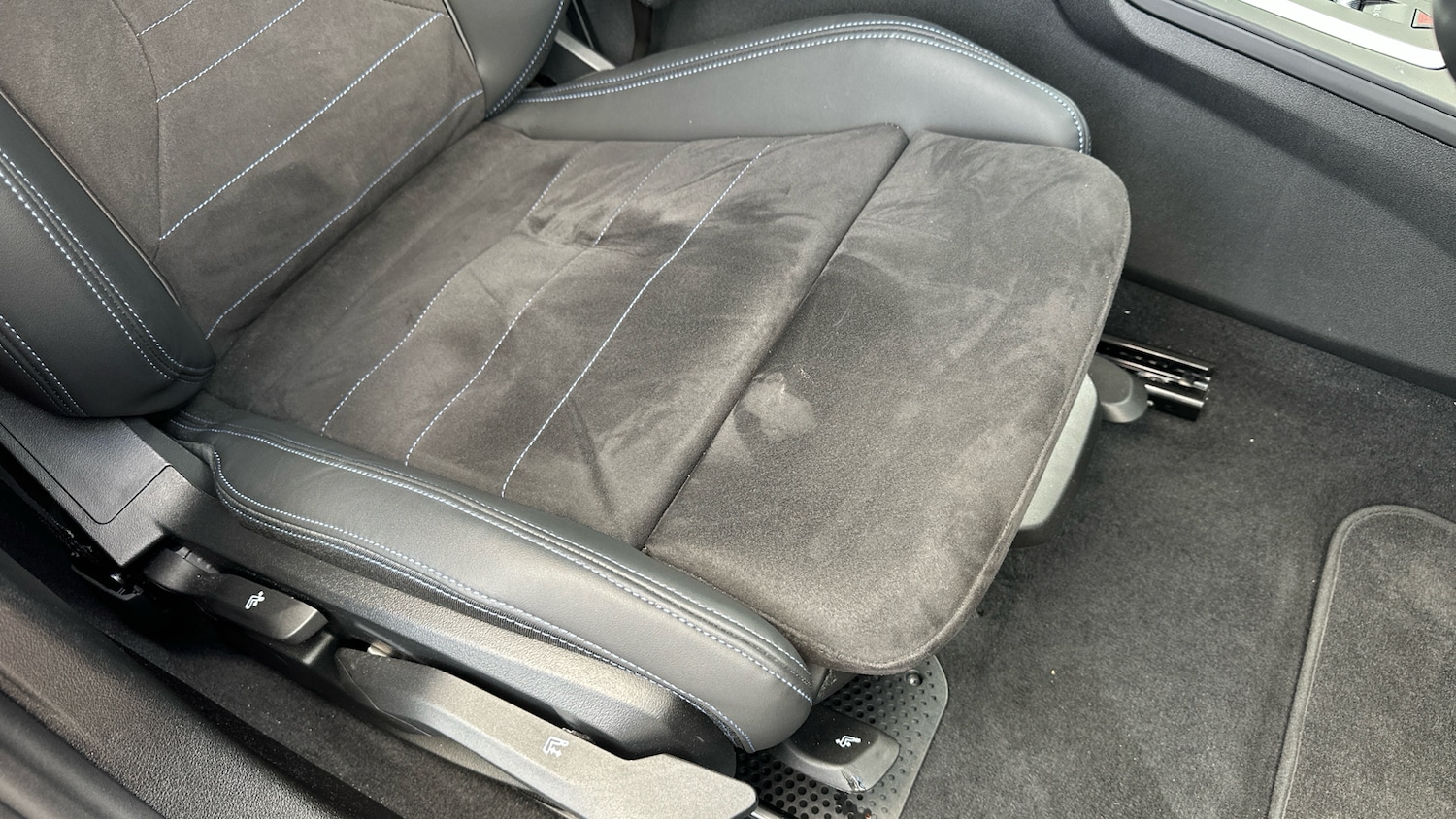 Used BMW 2 Series 2025 for sale - 77128084: Photo 29