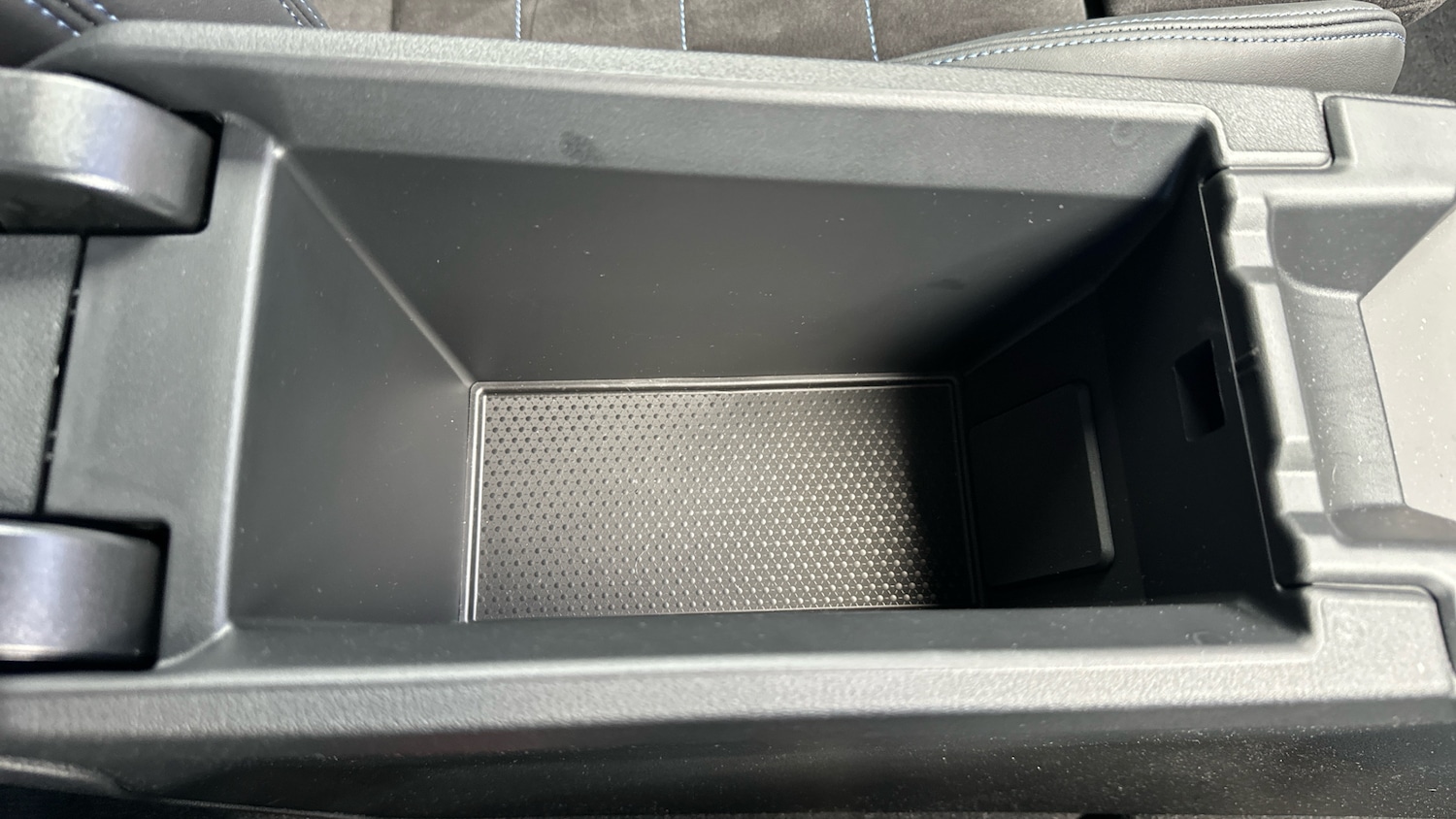 Used BMW 2 Series 2025 for sale - 77128084: Photo 32