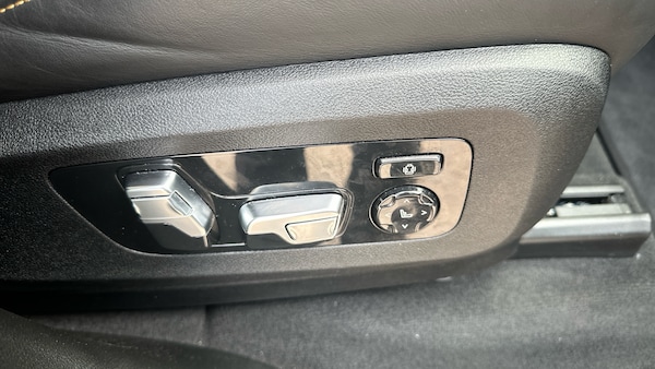 Used BMW X5 M 2025 for sale - 76100866: Photo 38