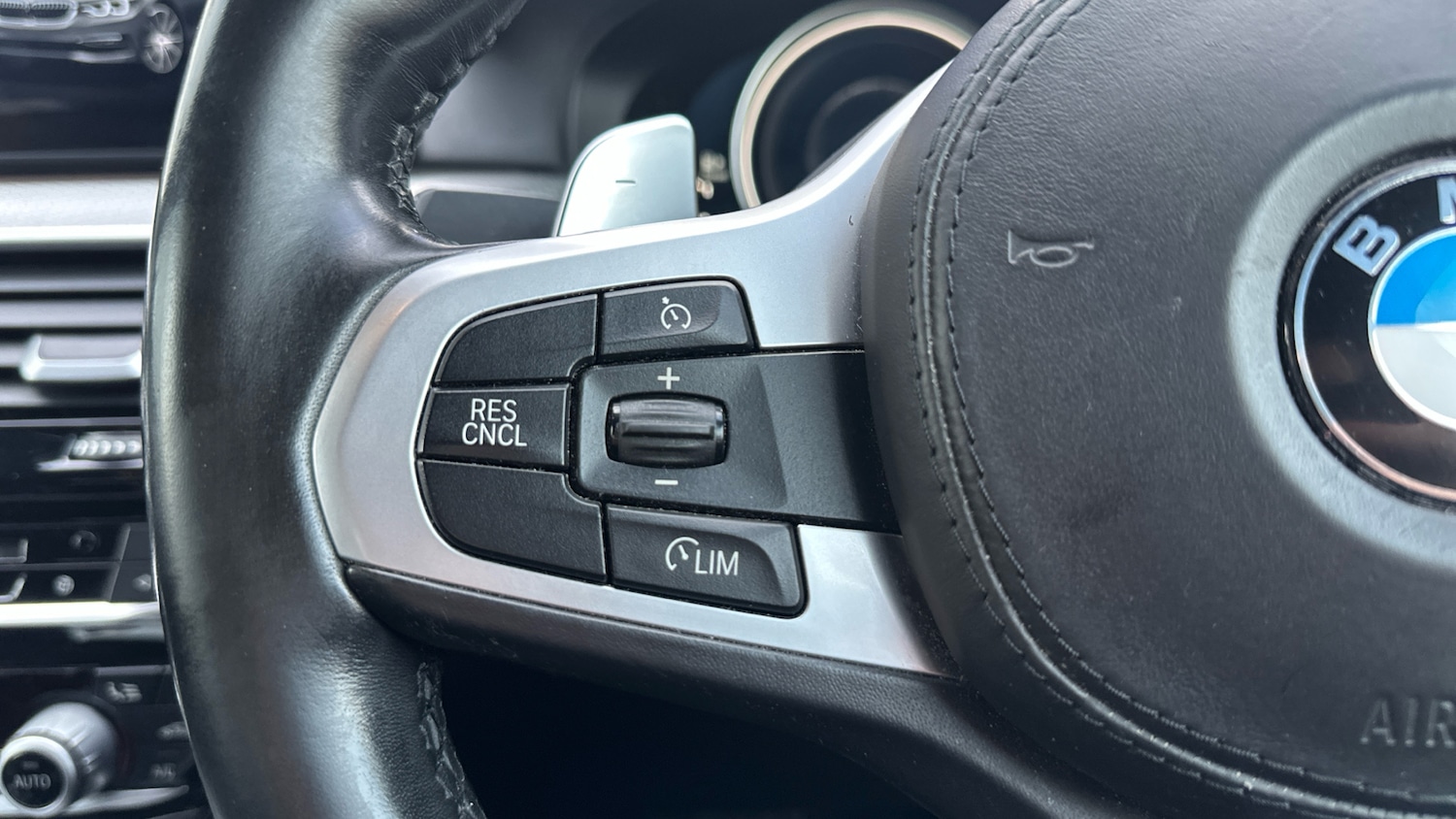 Used BMW 5 Series 2017 for sale - 77168441: Photo 17