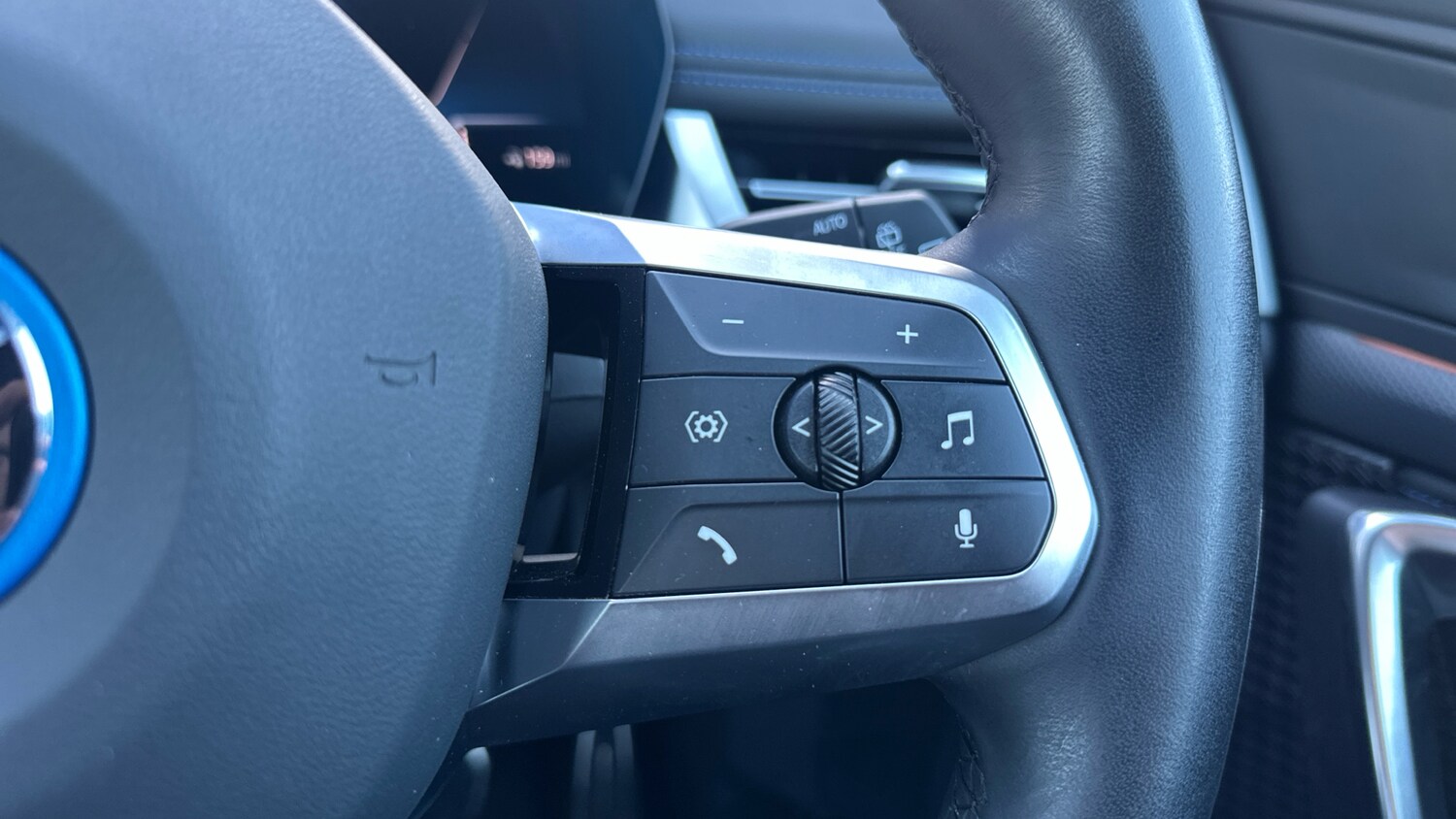 Used BMW iX1 2024 for sale - 76903851: Photo 18