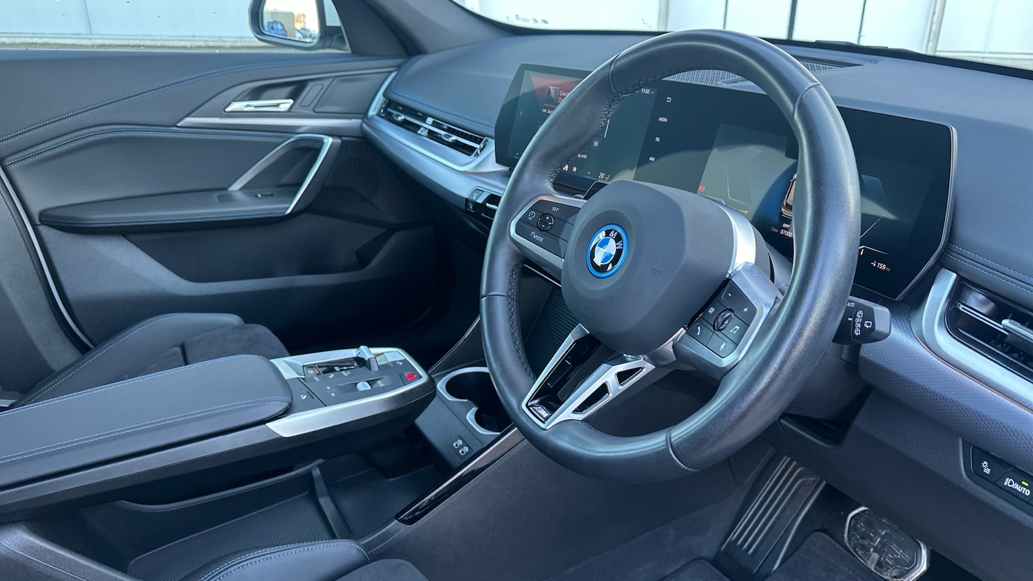 Used BMW iX1 2024 for sale - 76903851: Photo 6