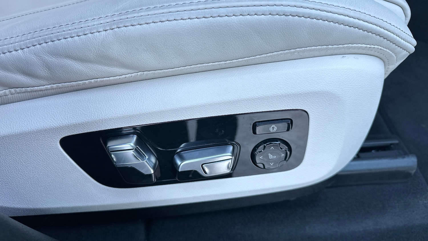 Used BMW X5 2025 for sale - 77112858: Photo 35